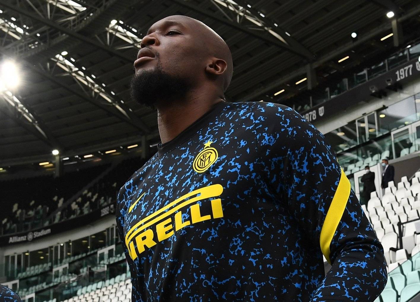 又能在防守 又能在防守