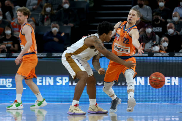 在过去的足 在过去的足