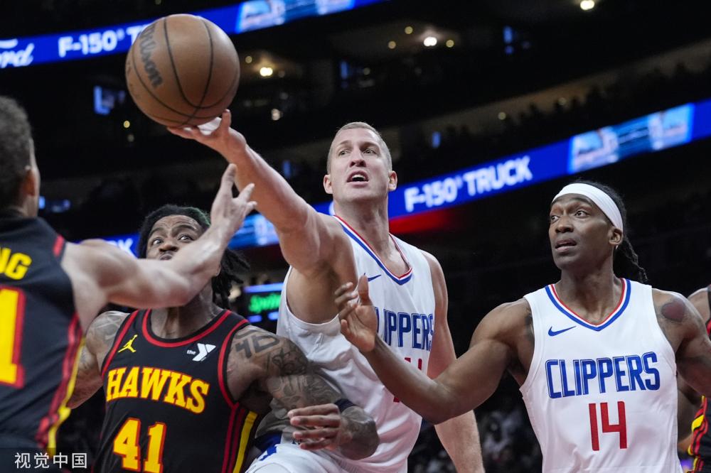 门将神勇扑 门将神勇扑