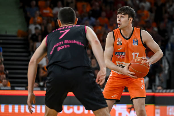 边路突破试 边路突破试